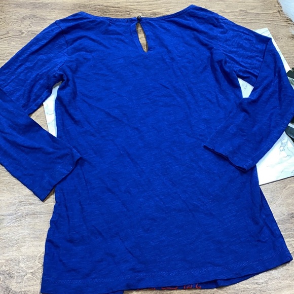 Lucky Brand size xsmall blue & red embroidered top - Picture 4 of 4